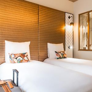 Klassieke Kamer met Twee Aparte Bedden